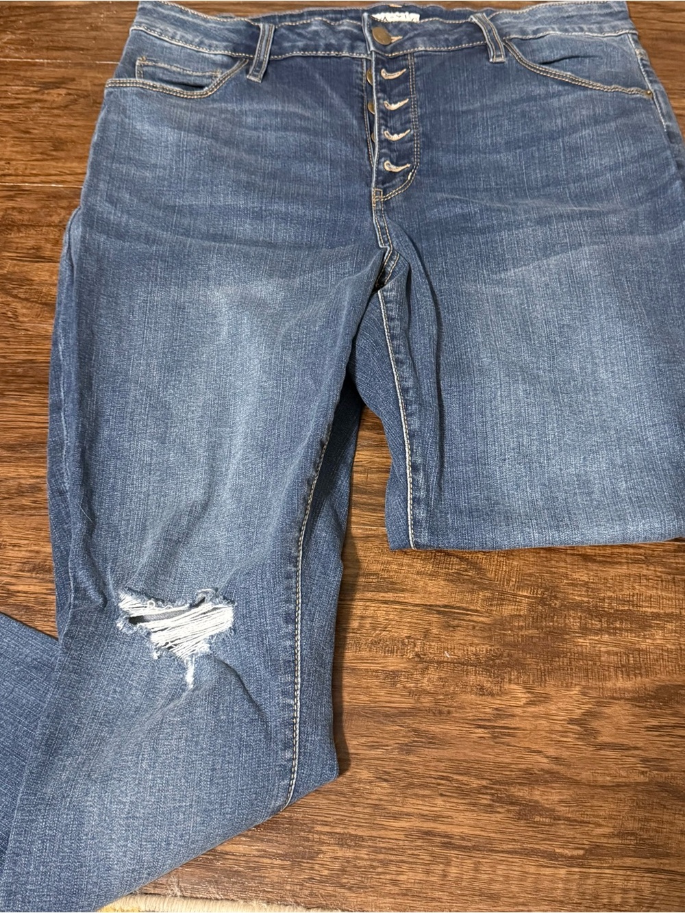 Ava & Viv Medium Blue Skinny Jeans with Knee Distress